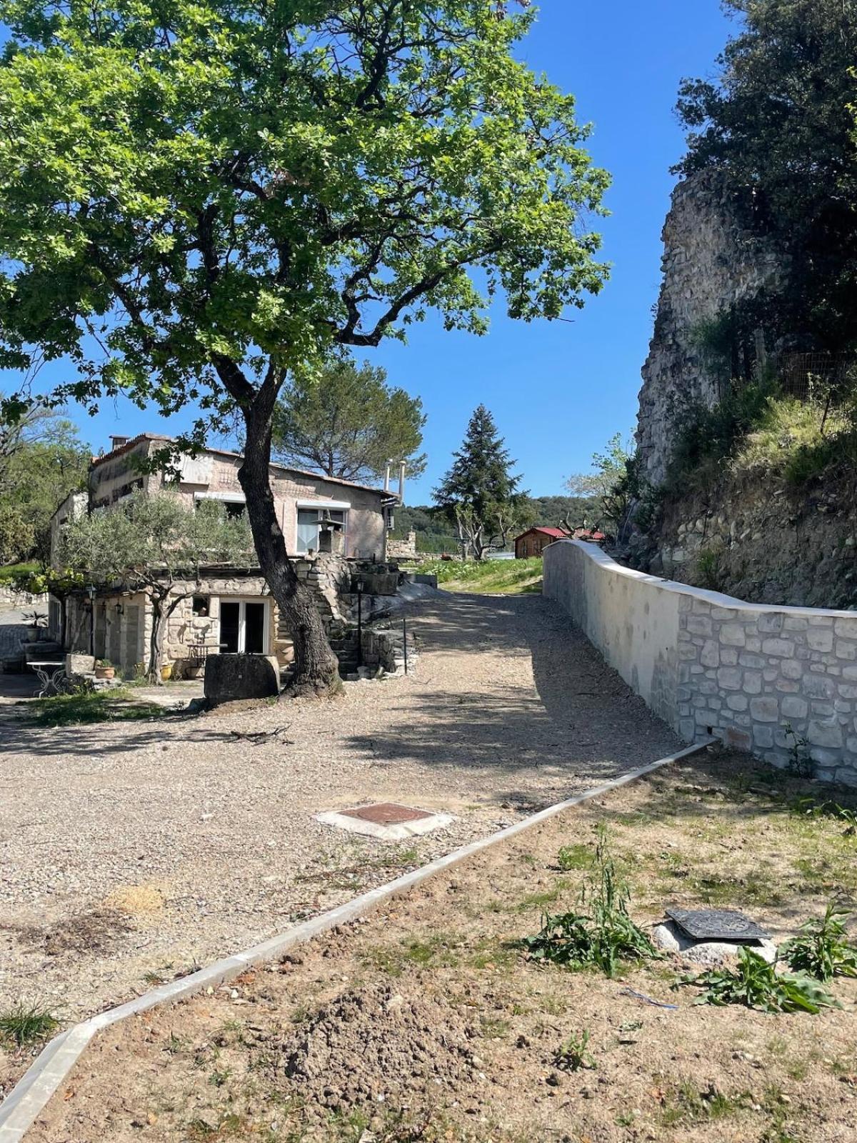 Le Castellas - Gite En Pleine Nature Montmirat Esterno foto